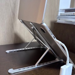アルミ製折りたたみパソコンスタンドの画像
