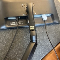 T2510-270 I-O DATA LCD-AD243EDB 23.8インチ モニター 液晶ディスプレイ アーム付き 通電確認済み ジャンク品の画像