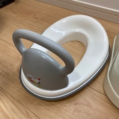 補助便座とオマルの画像