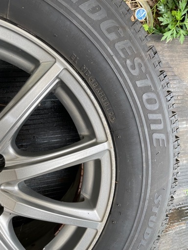 スタッドレスタイヤ+ホイール215/65R16 4本(おまけ米5kg)