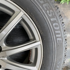 スタッドレスタイヤ+ホイール215/65R16 4本(おまけ米5kg)の画像