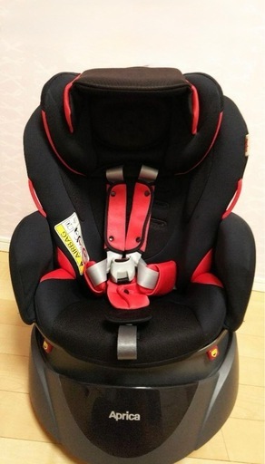 【美品】 アップリカ チャイルドシート ディアターン