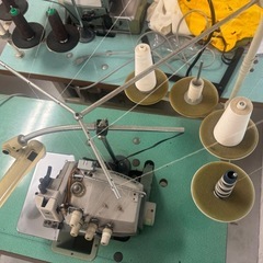 🧵動作良好／整備済‼️’業務用ロックミシン PEGASUS L-152-12 の画像
