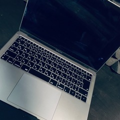 MacBook Air 13インチ 2018 i5 /8GB /128GB傷テカリなし美品の画像