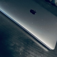 MacBook Air 13インチ 2018 i5 /8GB /128GB傷テカリなし美品の画像