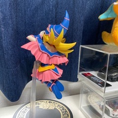 ブラックマジシャンガールとブルーアイズの画像