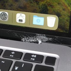 【現状品】MacBook Air（M1,2020）256GB/16GB〈MGN63J/A〉⑥の画像