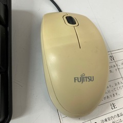 パソコン　キーボード　マウスの画像