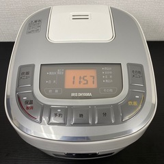 【ご来店限定】＊アイリスオーヤマ　5.5合炊き炊飯器　2022年製＊ 1020-5の画像