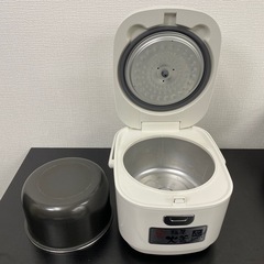 【ご来店限定】＊アイリスオーヤマ　5.5合炊き炊飯器　2022年製＊ 1020-5の画像