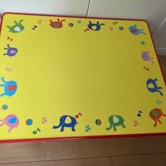 子ども　折りたたみテーブル　折り畳み　机の画像