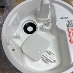 東○#402 極美品 ニトリ 超音波加湿器 ウルーレ 簡単給水 アロマ加湿器 EH-N-32003 2021年製 記名あり ホワイト 4~7畳 の画像