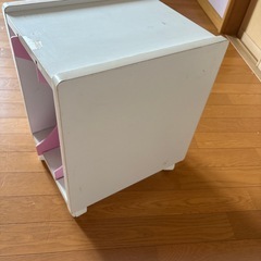 本棚収納ボックスの画像