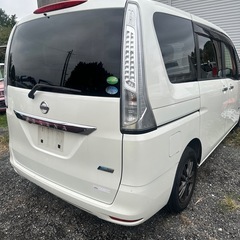 日産セレナの画像