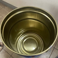 ペール缶椅子の画像