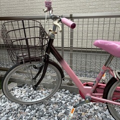 ブリヂストン　鍵付き　自転車　22 インチ　　の画像