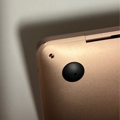Apple MacBook Air 13インチ ゴールド 本体 充電ケーブル付きの画像