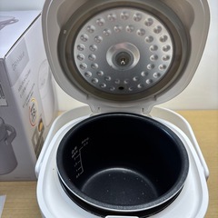 東○#403 ニトリ 炊飯器 2023年製 二合炊き ミニ炊飯ジャー 最短18分炊飯！ ケーキもできる コンパクト ひとり暮らし NJ201 WH の画像