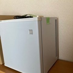 20リットル　電子冷蔵庫の画像