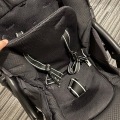 アップリカ　ラクーナ　ベビーカー　AB型　赤　新生児用　クッションの画像