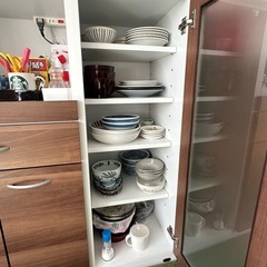 炊飯器の置けるキャビネット　収納家具　食器棚の画像