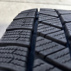 24年製　225/45r18 1本のみの画像
