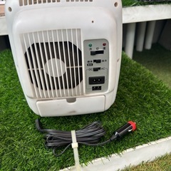  12V DC ポータブル ミニ 冷蔵庫の画像