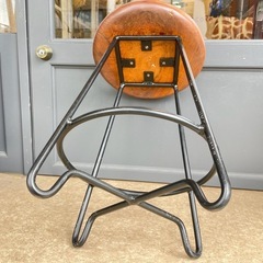 B7107【無垢×アイアン】ラウンドスツール アイアンスツールの画像