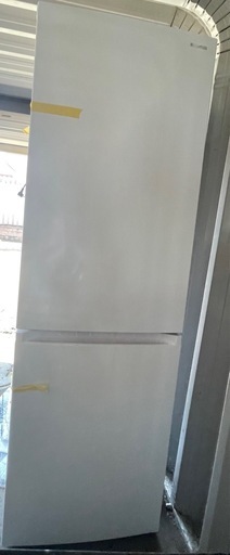 2022年　カメラ付き 冷凍冷蔵庫 296L IRSN-IC30A-W