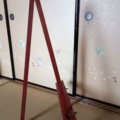 イーゼルの画像