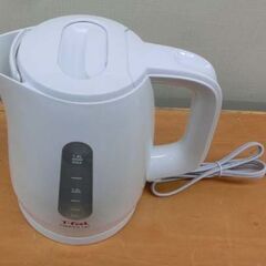 T-fal 電気ケトル デルフィニアップ 1.8L KO1731JP ホワイト ティファール 札幌市 西野店の画像