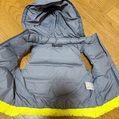【ブランド品】べべ　BeBe  90サイズ　ダウンベストの画像