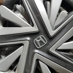 185/60R15 ホイールカバー付きホイール＆サマータイヤ
の画像