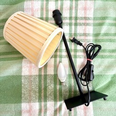 テーブルランプの画像