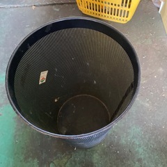 ゴミ箱の画像