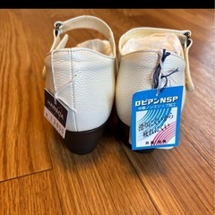 疲れない靴　ハラダ　パンプス　花柄　走れるパンプスの画像