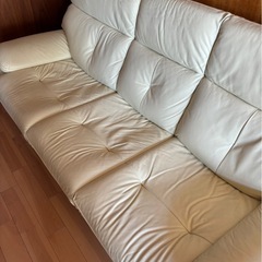 ○小119 ３人がけソファー 傷なし アイボリー の画像