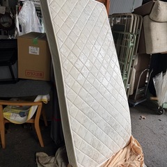 シングルベッドのマットさしあげます差し上げますの画像