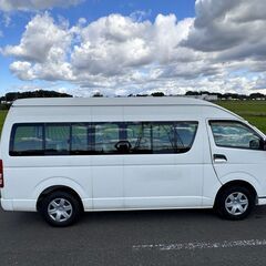 ★ナビ★車検1年付き★キーレスキー★15人乗りの画像