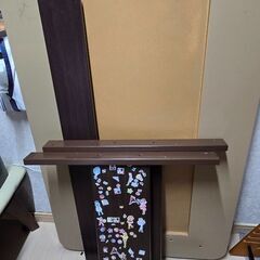 ダイニングテーブルの画像