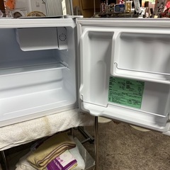 アイリスオーヤマアイリスプラザ 冷蔵庫 47L ホワイト 幅47cm PRC-B051D-W 直冷式 1ドア 右開き 新生活 一人暮らしの画像
