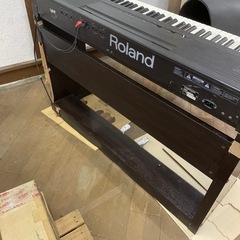 ローランド電子ピアノの画像