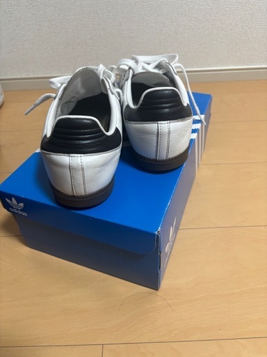 adidas スニーカー ホワイト/グレー/ネイビー 27.5cm