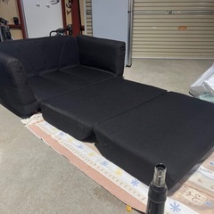２人掛けソファ　ソファベッド　ダークブラウン　脚付きの画像