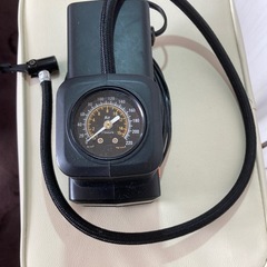 ⭕️タイヤ交換必需品　エアーコンプレッサーの画像