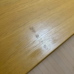 ニトリ　ダイニングテーブル　サイズ幅135奥行き80高さ70（cm）の画像