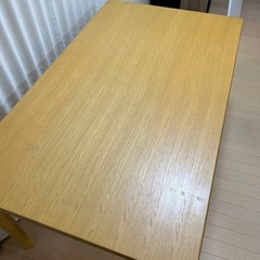 ニトリ　ダイニングテーブル　サイズ幅135奥行き80高さ70（cm）の画像