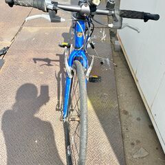 CORVETTE. クロスバイク　ボディ軽量　パンクなし　変速付き　シマノ製の画像