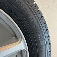スタッドレスタイヤ ホイールセット ４本セット 日産ノート 状態きれいの画像