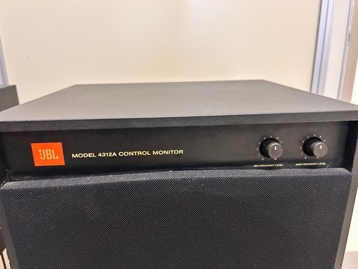 JBLコントロールモニタースピーカー4312A